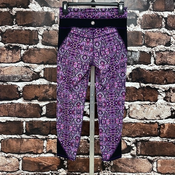 Athleta Leggings Crops Purple Floral Athleisure Activewear Size Small Tall - Picture 6 of 12